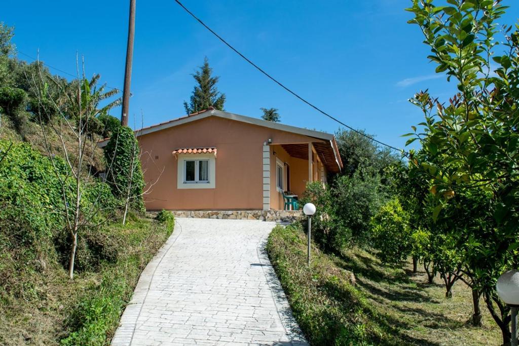 Takis & Eirini Family Apartments Perama  Exterior foto